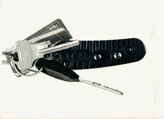 Pocket Keychain Knife with Oxygen Tank Key-Small Tool, Big Purpose