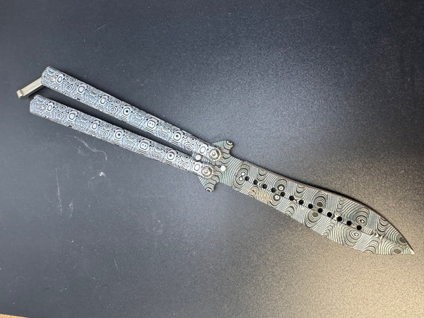 Butterfly Knives & Balisongs