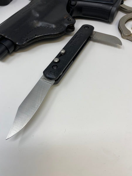 TACTICAL KNIVES FOR LAW ENFORCEMENT with Glass Breaker