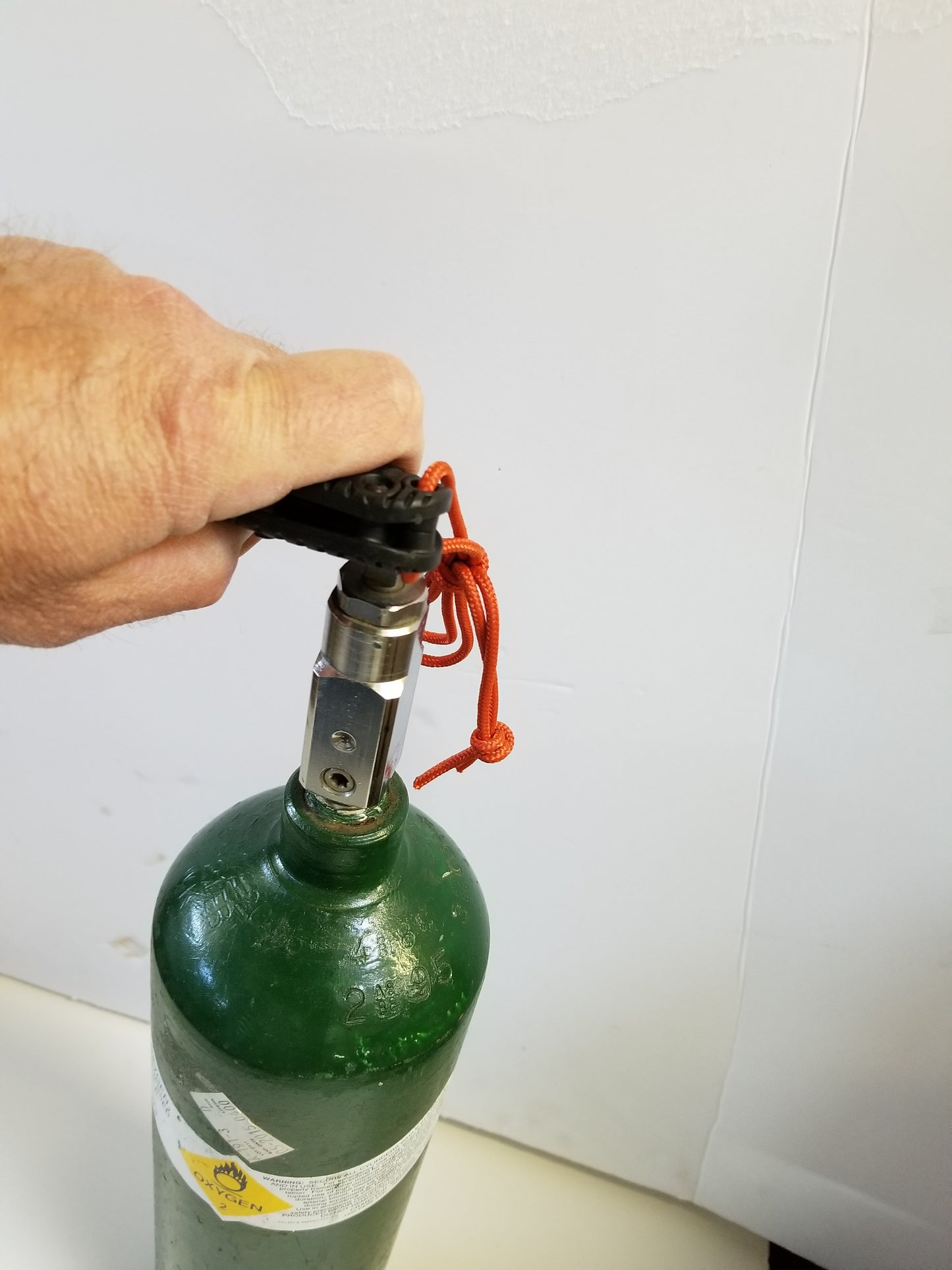 Rescue Knife  ECD Pocket Knife-Oxygen Tank Key Made in USA