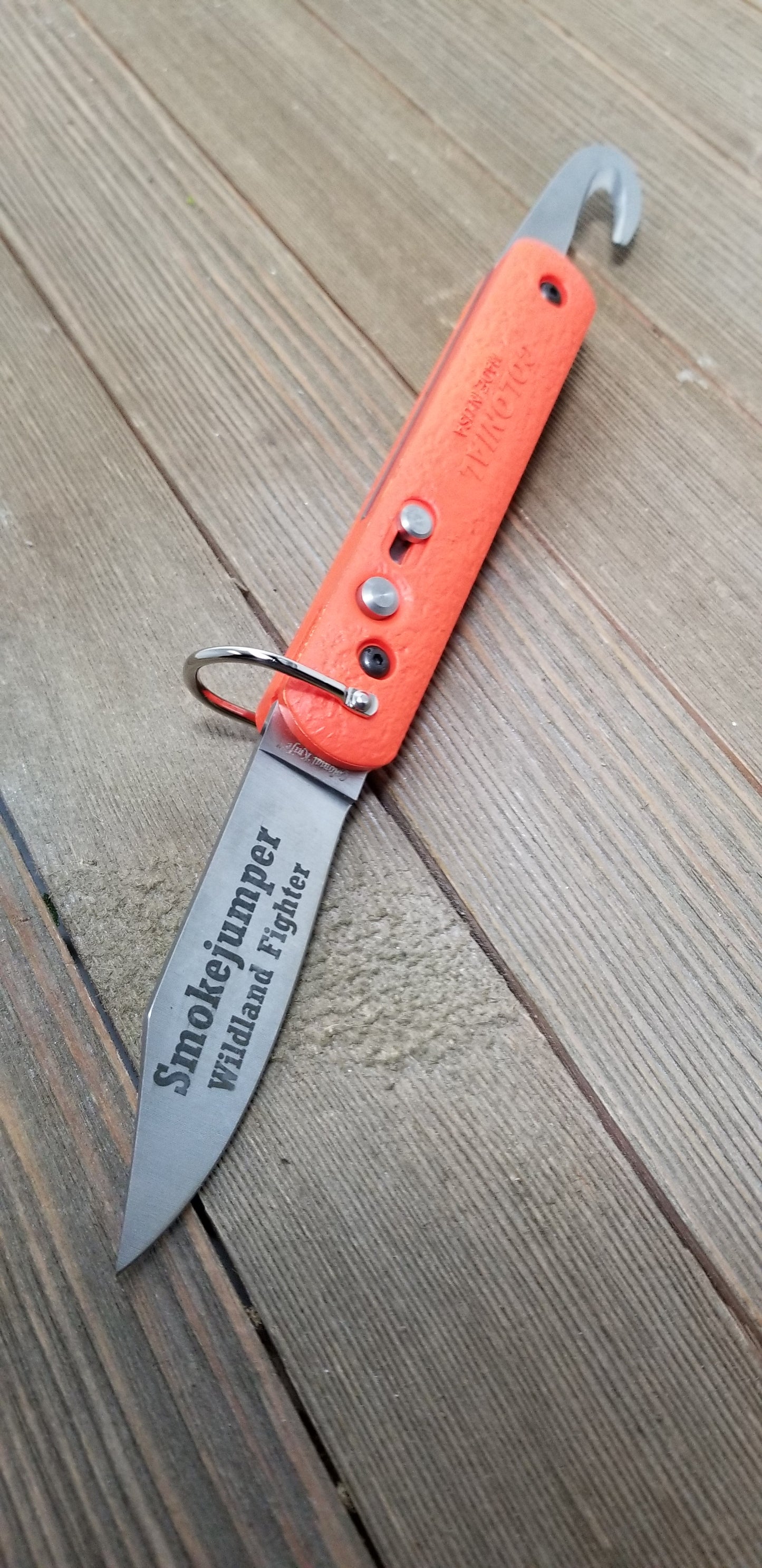 SMOKE-JUMPER Rescue Tool